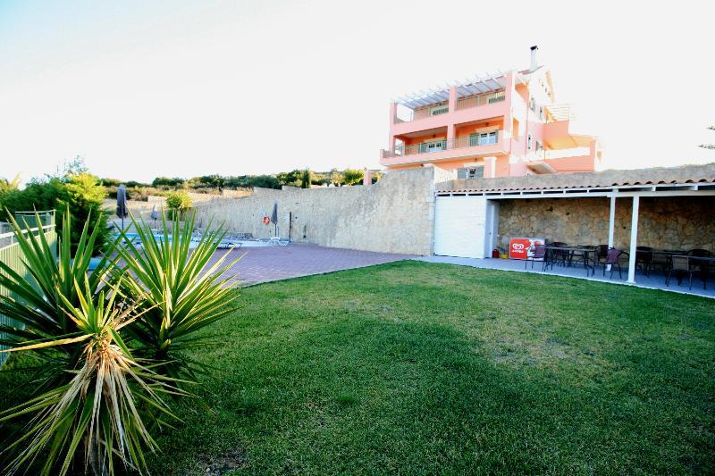 Lagoon View Apartments - Adults Only Lassi  Exterior foto